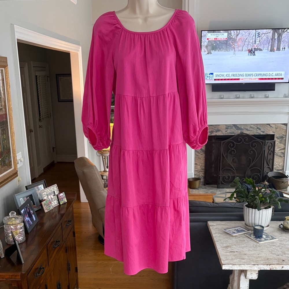 Trina Turk like new XS poplin dress .  Can serve as a coverup or a nice night ou